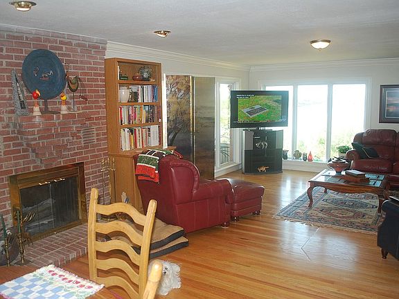 Spacious open floor plan