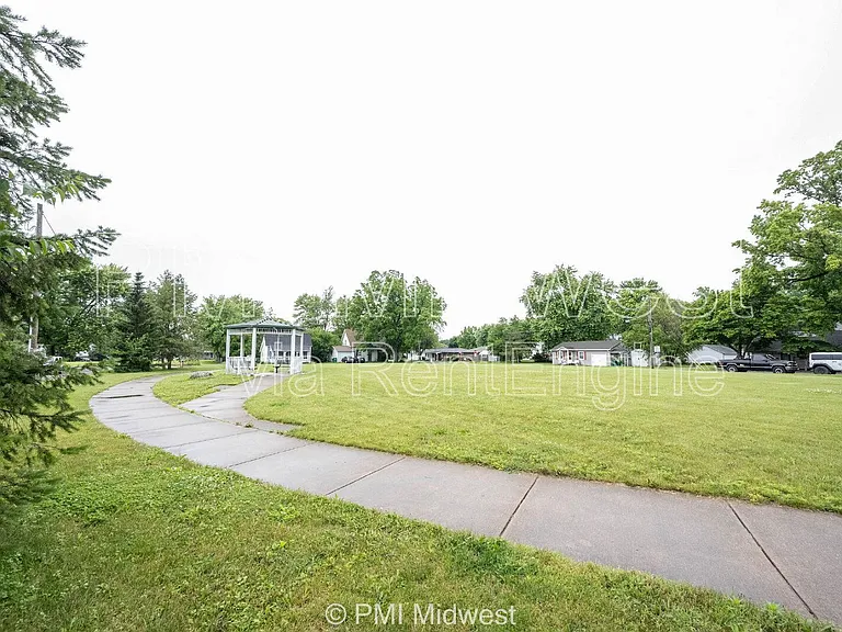 334 Ellis St — Photo 31