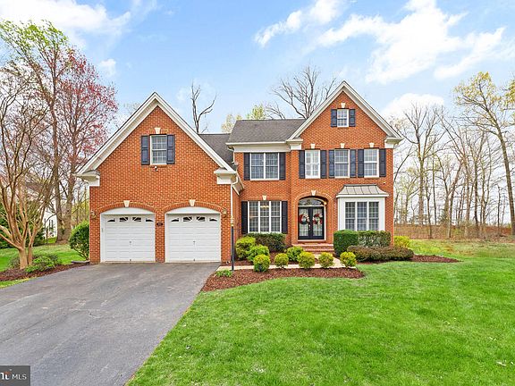 4th image of 5917 Berryville Ct