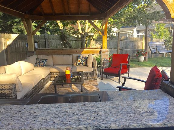 Outdoor Pavilion with bar