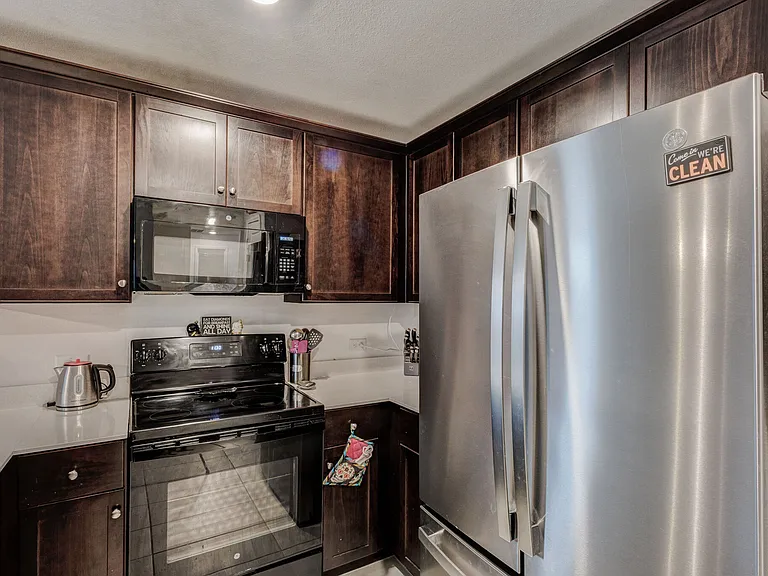 5504 Rockrose Ln — Photo 3