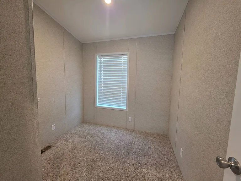 2238 E Maywood St — Photo 7