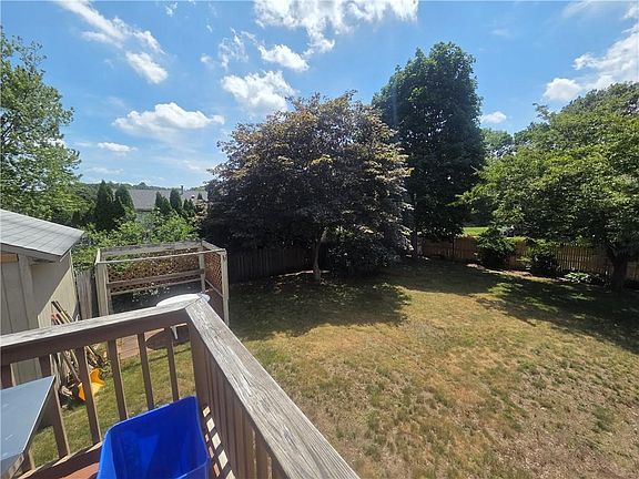 4th image of 28 Longbow Dr