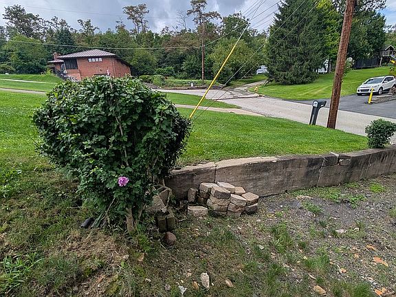 4th image of 400 Miller Rd