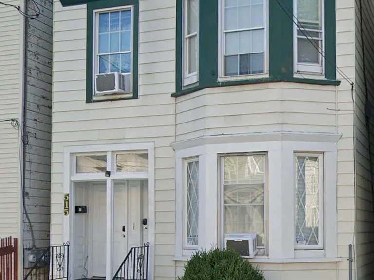515 Hamilton St #1-2 — Photo 1