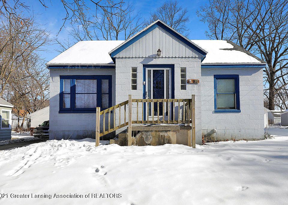 1st image of 209 S Hayford Ave