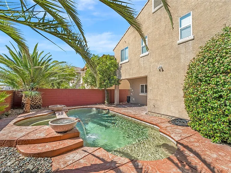 9372 Glendora Valley St — Photo 24