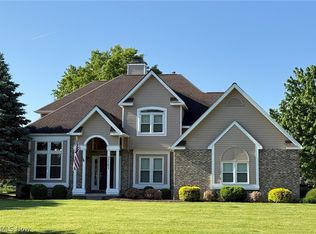 32291 Country Club Dr, Avon Lake, OH 44012