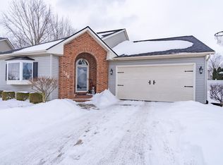 136 Village Green Dr, Sidney, OH 45365