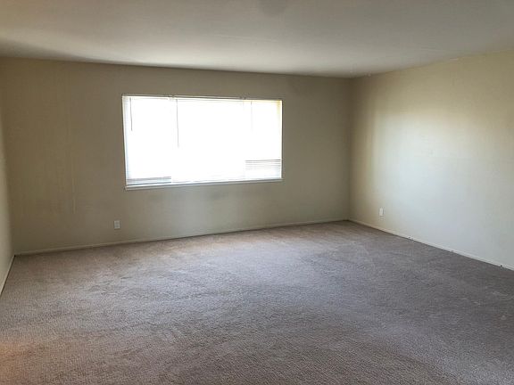 4th image of 410 Rogell Ct APT 4