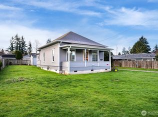 1016 E Orange Avenue, Burlington, WA 98233