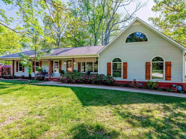 2045 Lindsay Ln, Athens, AL 35613