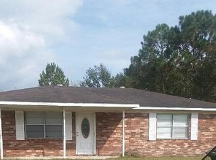 112 Deerwood Ct, Hinesville, GA 31313