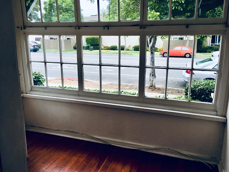 front bedroom nook