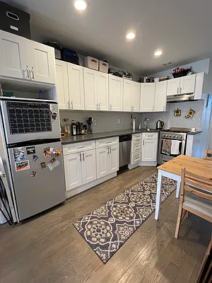 Rented by Compass | media 9