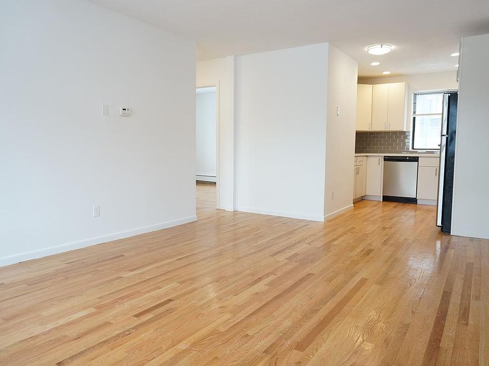 2nd image of 198 Hillside St #4R