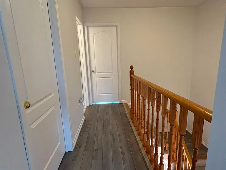 54 Henderson Cres — Photo 16