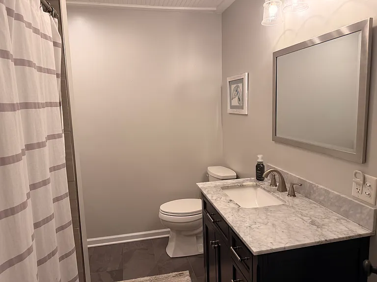 604 Yale Dr — Photo 7