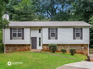 2290 Chestnut Log Dr, Lithia Springs, GA 30122