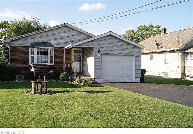 1st image of 373 E Hopocan Ave