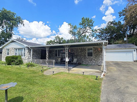 2nd image of 18 Bonanza Dr