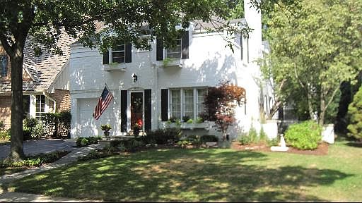 1st image of 917 N Spring Ave