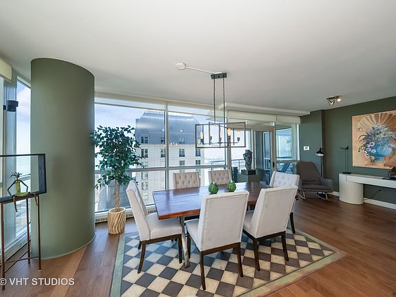 5th image of 250 E Pearson St APT 2706