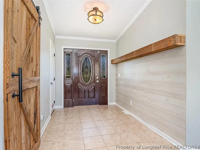 18 Five Ponds Dr — Photo 3