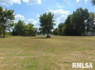 1111 W Grand Ave, Carterville, IL 62918