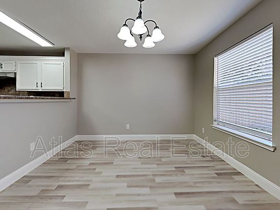 5th image of 16535 Rock East Dr