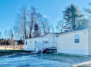 4 Hammond Ln, Searsport, ME 04974