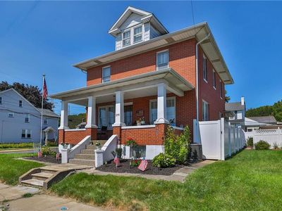 376 Mauch Chunk St, Nazareth, PA, 18064