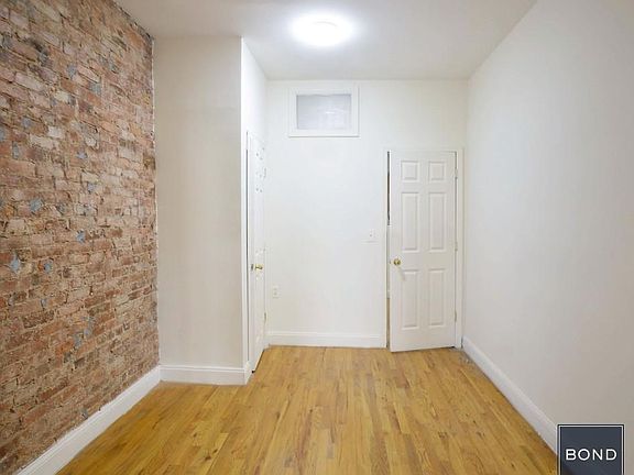 3rd image of 1721 Lexington Ave APT 3