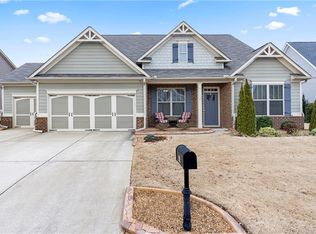 40 Stately Oaks Dr SE, Cartersville, GA 30120