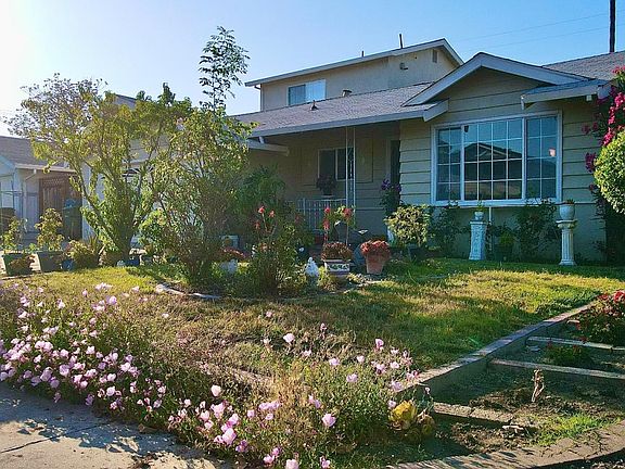 2nd image of 2785 Warburton Ave