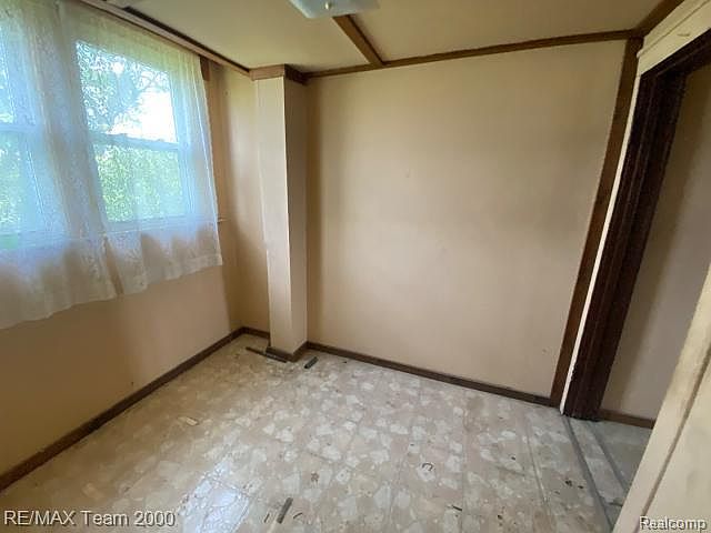 58250 Main St, photo 17