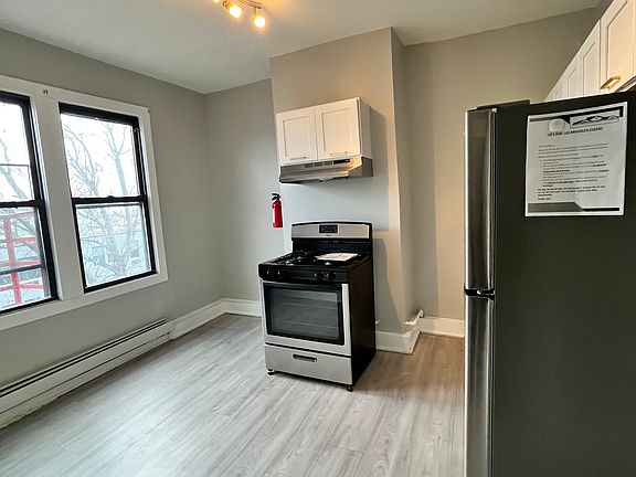 2nd image of 122 Randolph Ave APT 3L