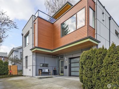 8253 Ashworth Ave N, Seattle, WA, 98103