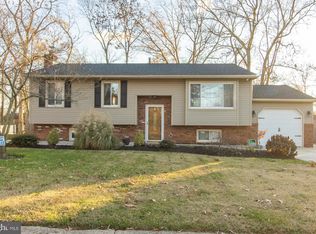 124 Holly Pkwy, Williamstown, NJ 08094