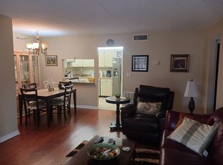 2600 Pine Ridge Way N #B-1, Palm Harbor, FL 34684