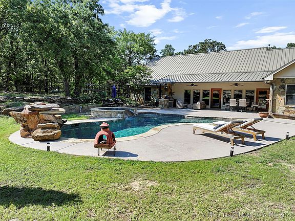 2nd image of 780 Rickets Ln