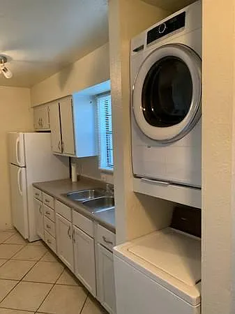3221 La Avenida De San Marcos — Photo 4