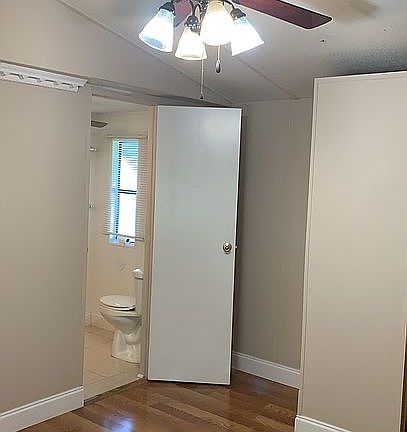3rd image of 320 Dawn St