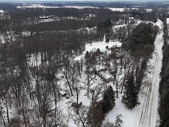 5th image of 1 Crooked Creek Rd