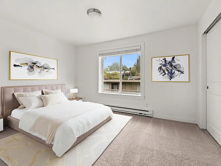 Sunset Shores Apartments — Photo 9
