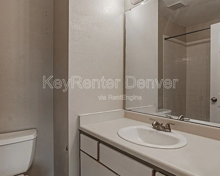 1099 S Walden Way #101 — Photo 4