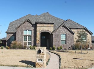 1024 Steamboat Dr, Hewitt, TX 76643