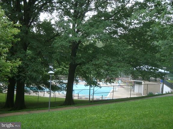 2nd image of 10201 Grosvenor Pl APT 417