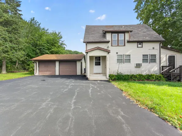 300 James STREET, Slinger, WI 53086