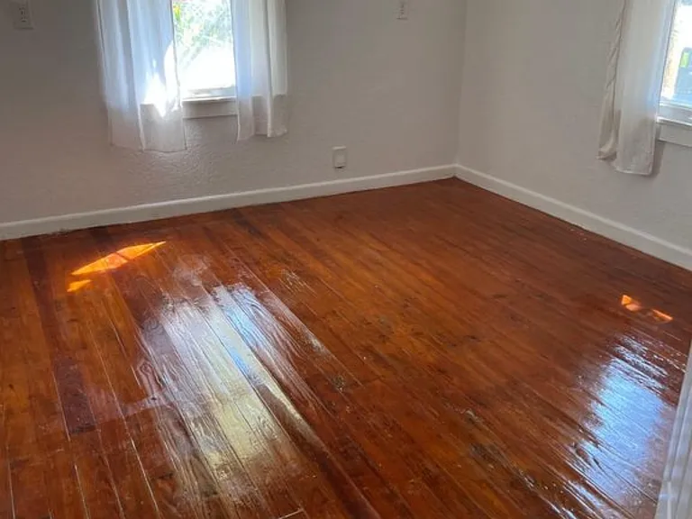 4291 Cambridge St — Photo 19